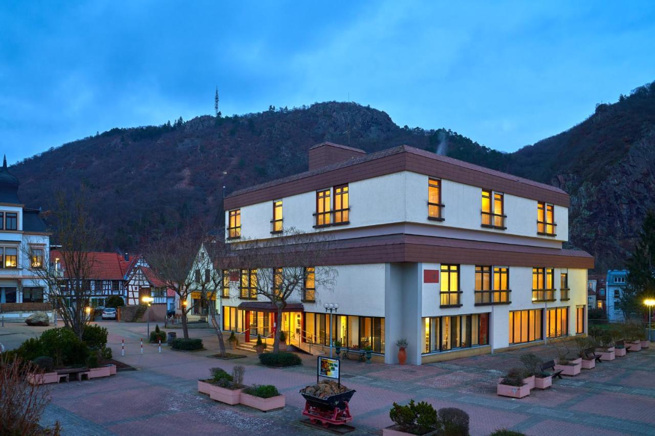 באד מינסטר אם שטיין - אברנבורג Hotel Garni Am Goetheplatz מראה חיצוני תמונה