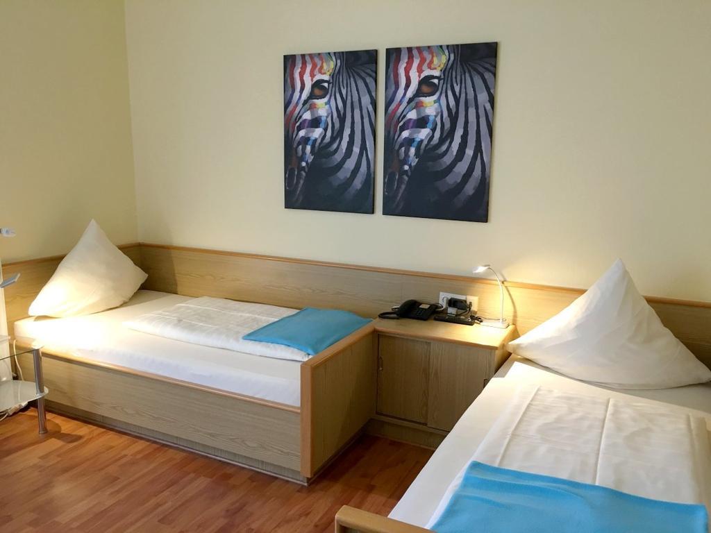 באד מינסטר אם שטיין - אברנבורג Hotel Garni Am Goetheplatz מראה חיצוני תמונה