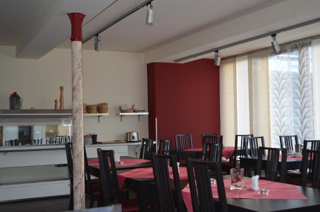 באד מינסטר אם שטיין - אברנבורג Hotel Garni Am Goetheplatz מראה חיצוני תמונה
