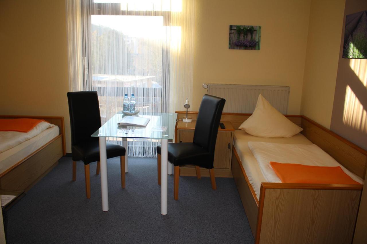 באד מינסטר אם שטיין - אברנבורג Hotel Garni Am Goetheplatz מראה חיצוני תמונה